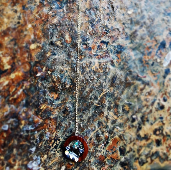 Ocean Tide Pool Necklace - Picture 2 of 2